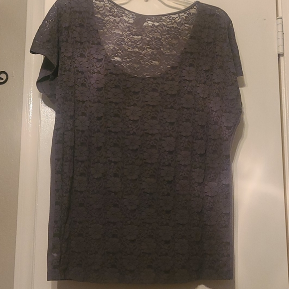 Lace backed top - Picture 4 of 5